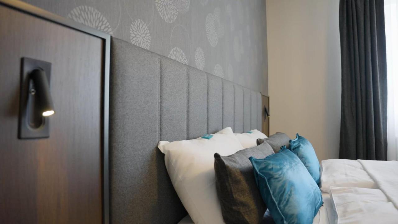 Hotel Busch ギュータースロー エクステリア 写真