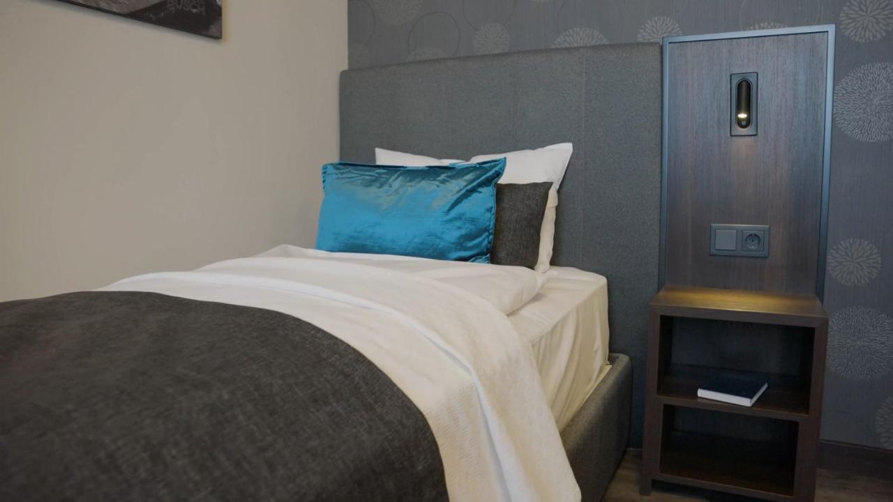 Hotel Busch ギュータースロー エクステリア 写真